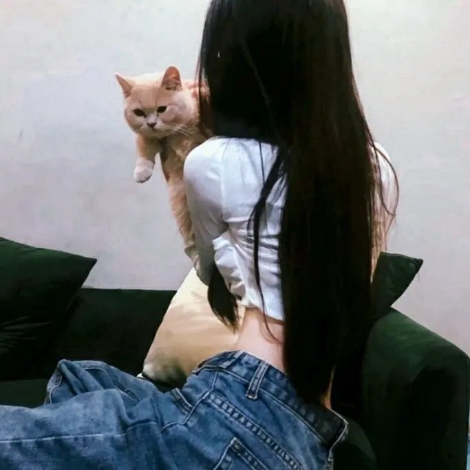 白色微笑